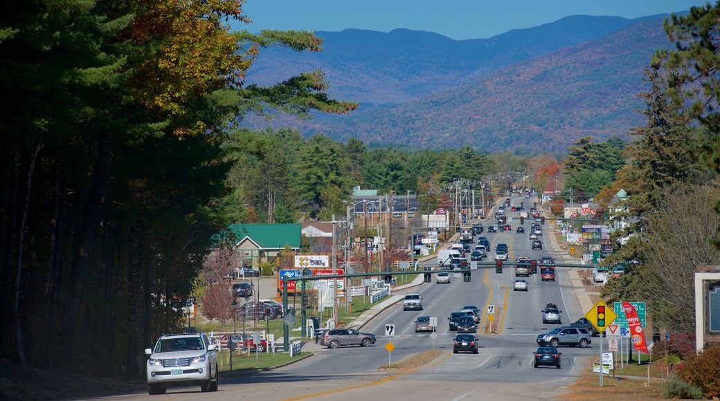 North Conway ofreciendo una ciudad