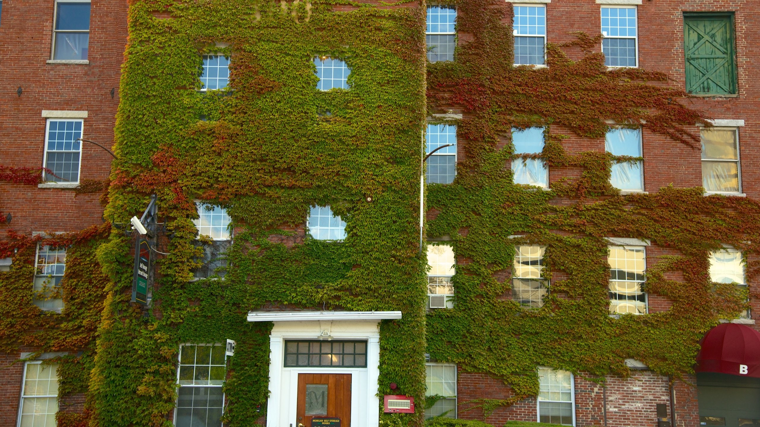 Manchester featuring a house