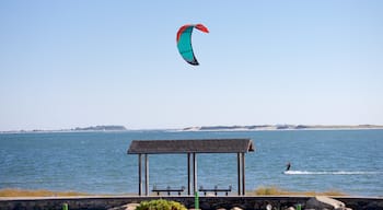 Plymouth ofreciendo kite surf