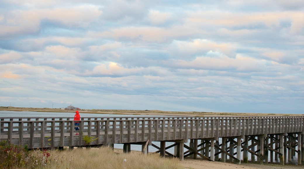 Southeast Massachusetts which includes a bridge