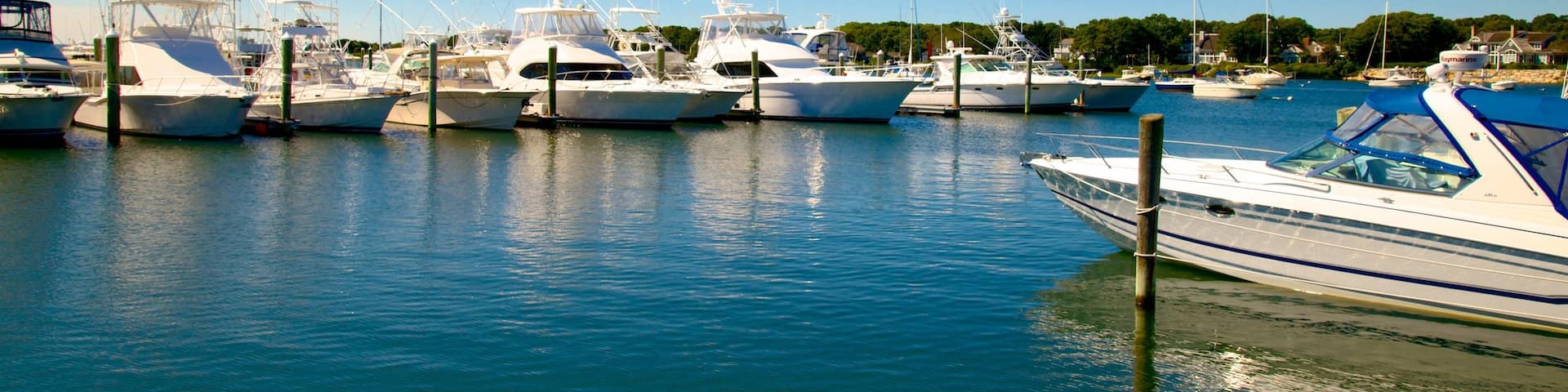 Falmouth mostrando una bahía o puerto