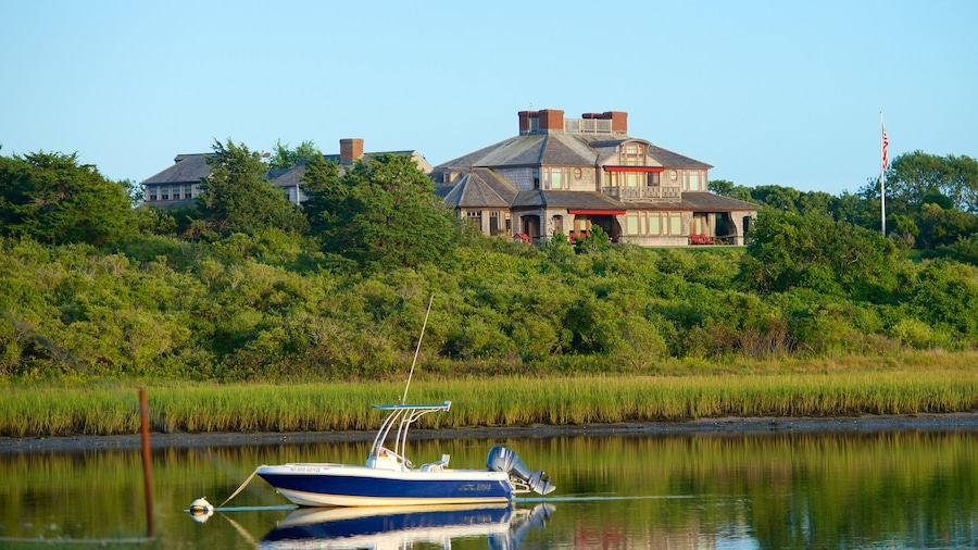 Chatham which includes a house and boating