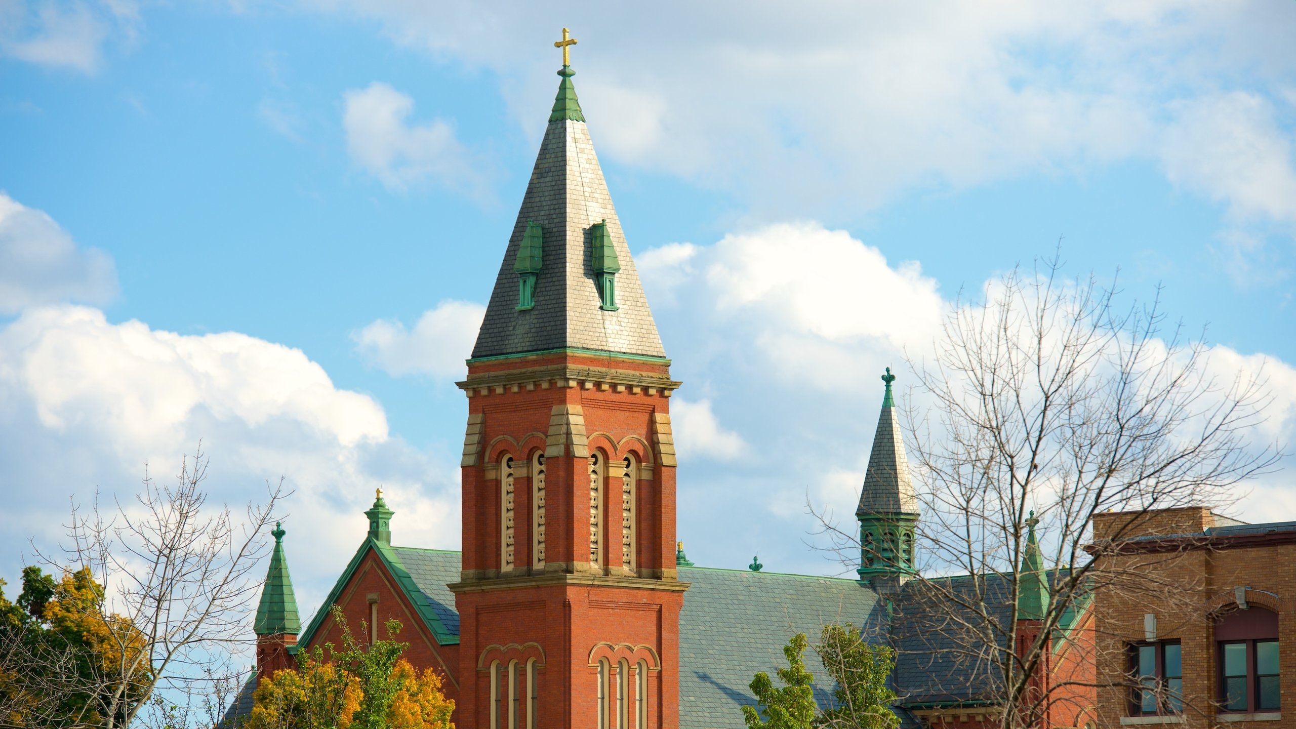 Pittsfield showing a church or cathedral