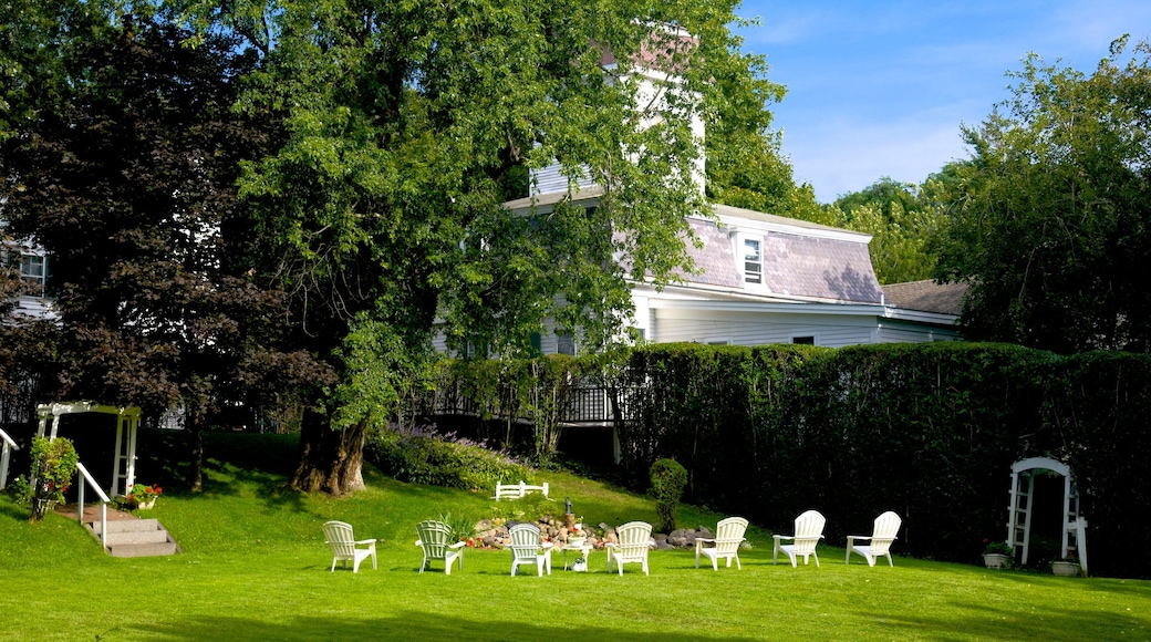 Hyannis - Yarmouth showing a garden