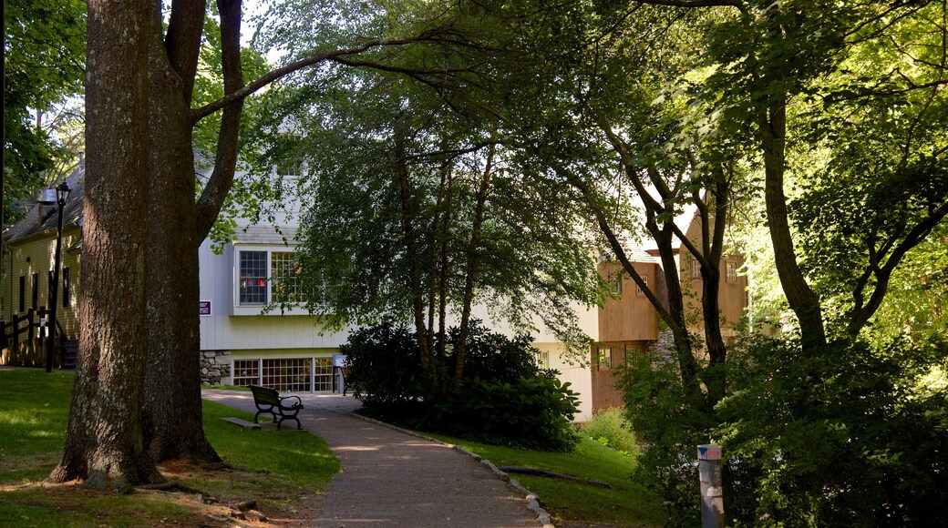 Jenney Grist Mill featuring a park and a house