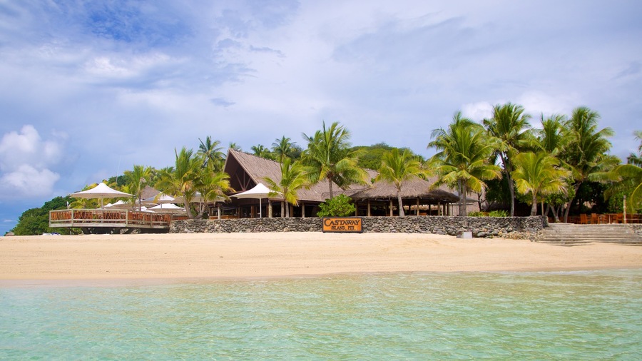 Castaway Island toont tropische uitzichten en een strand