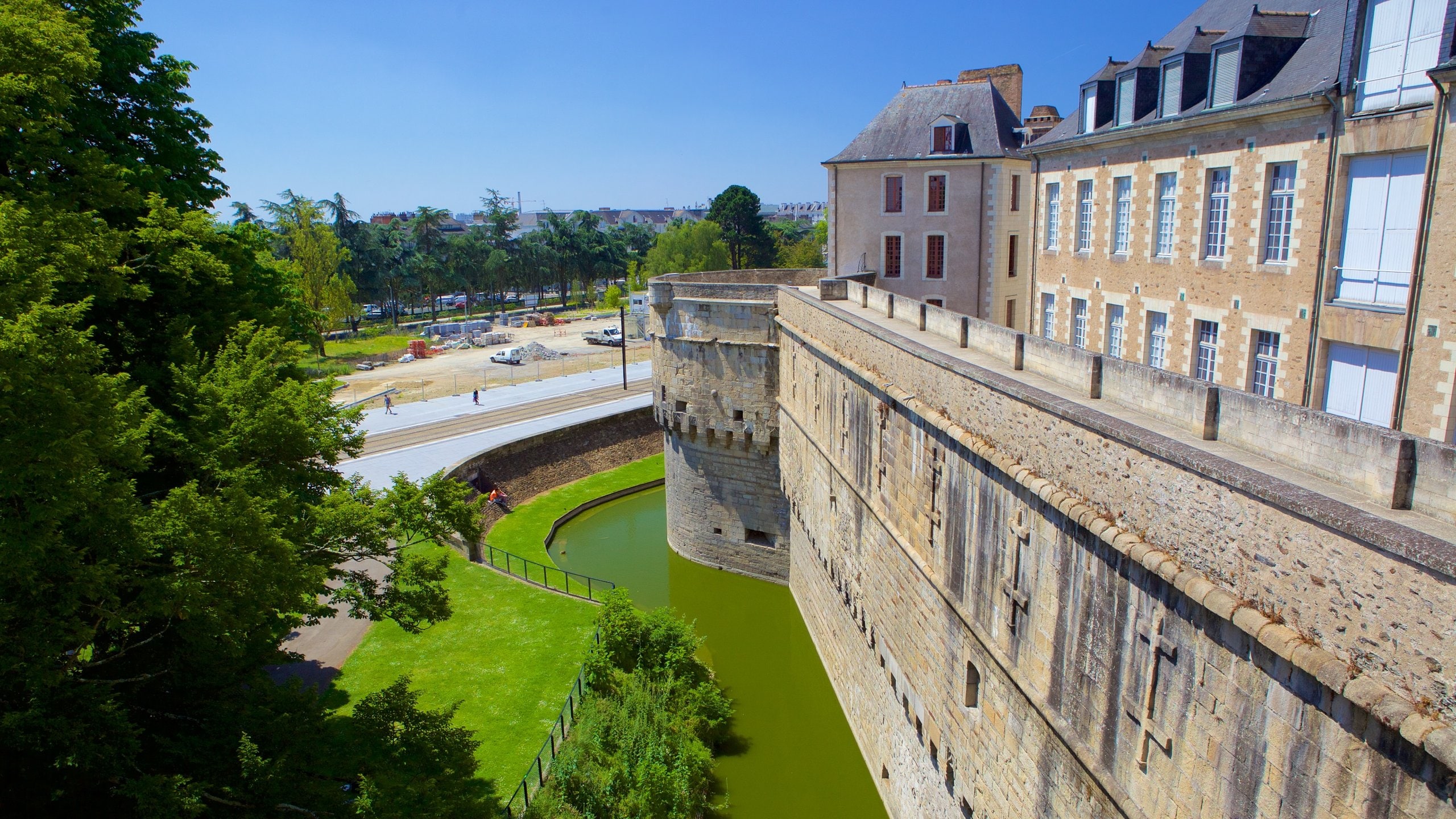 Nantes showing heritage architecture and heritage elements