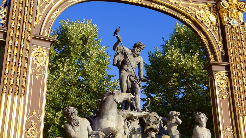 Place Stanislas featuring heritage elements and a statue or sculpture