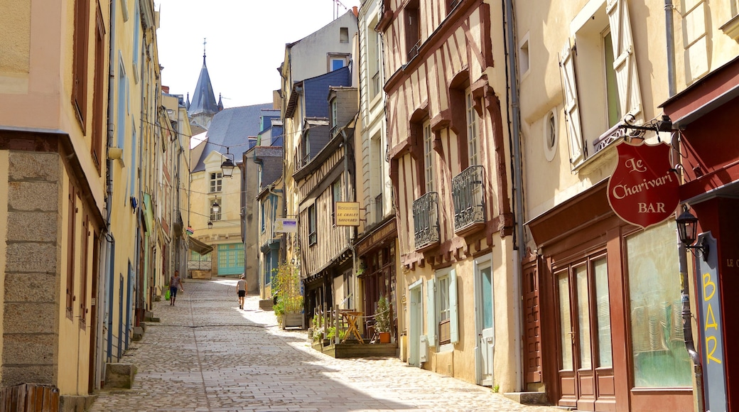 Laval das einen Geschichtliches und Straßenszenen