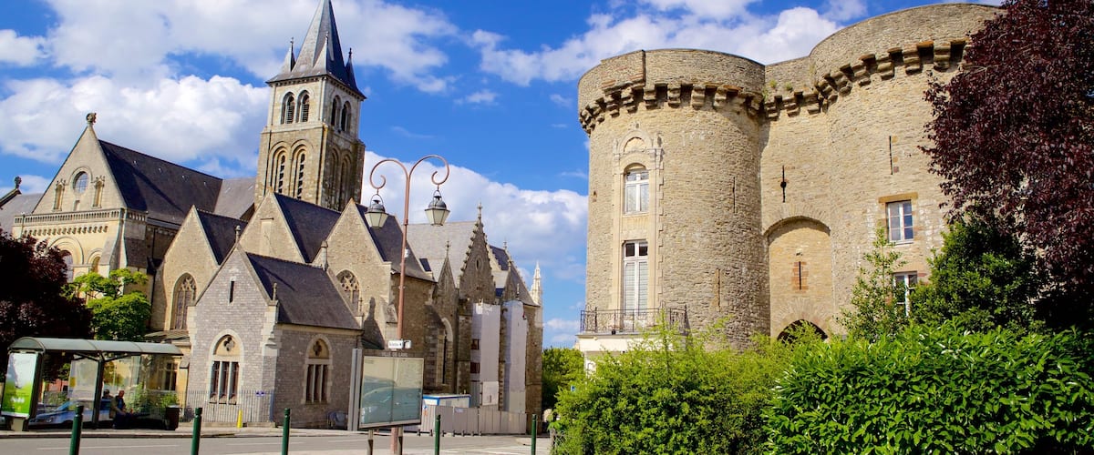 Laval ofreciendo elementos del patrimonio