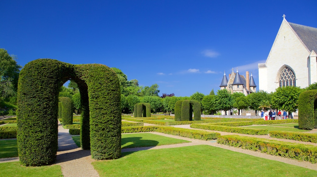 Château d\'Angers som inkluderar en trädgård