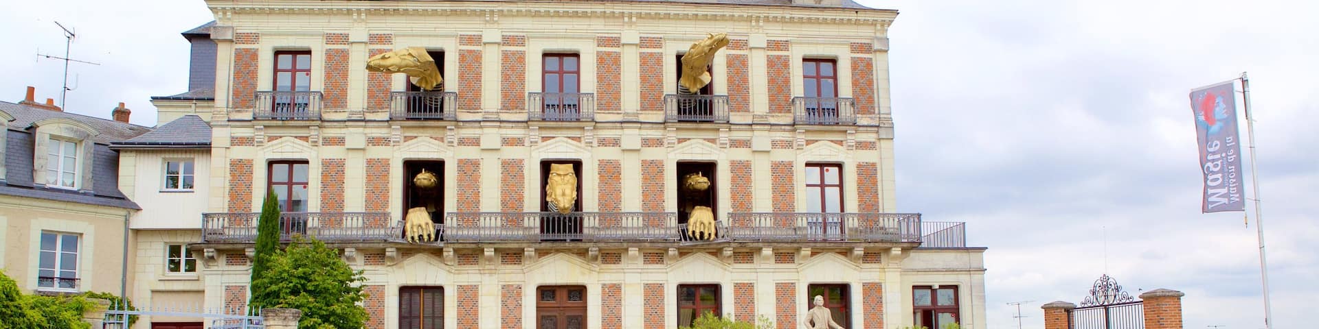 Blois as well as children
