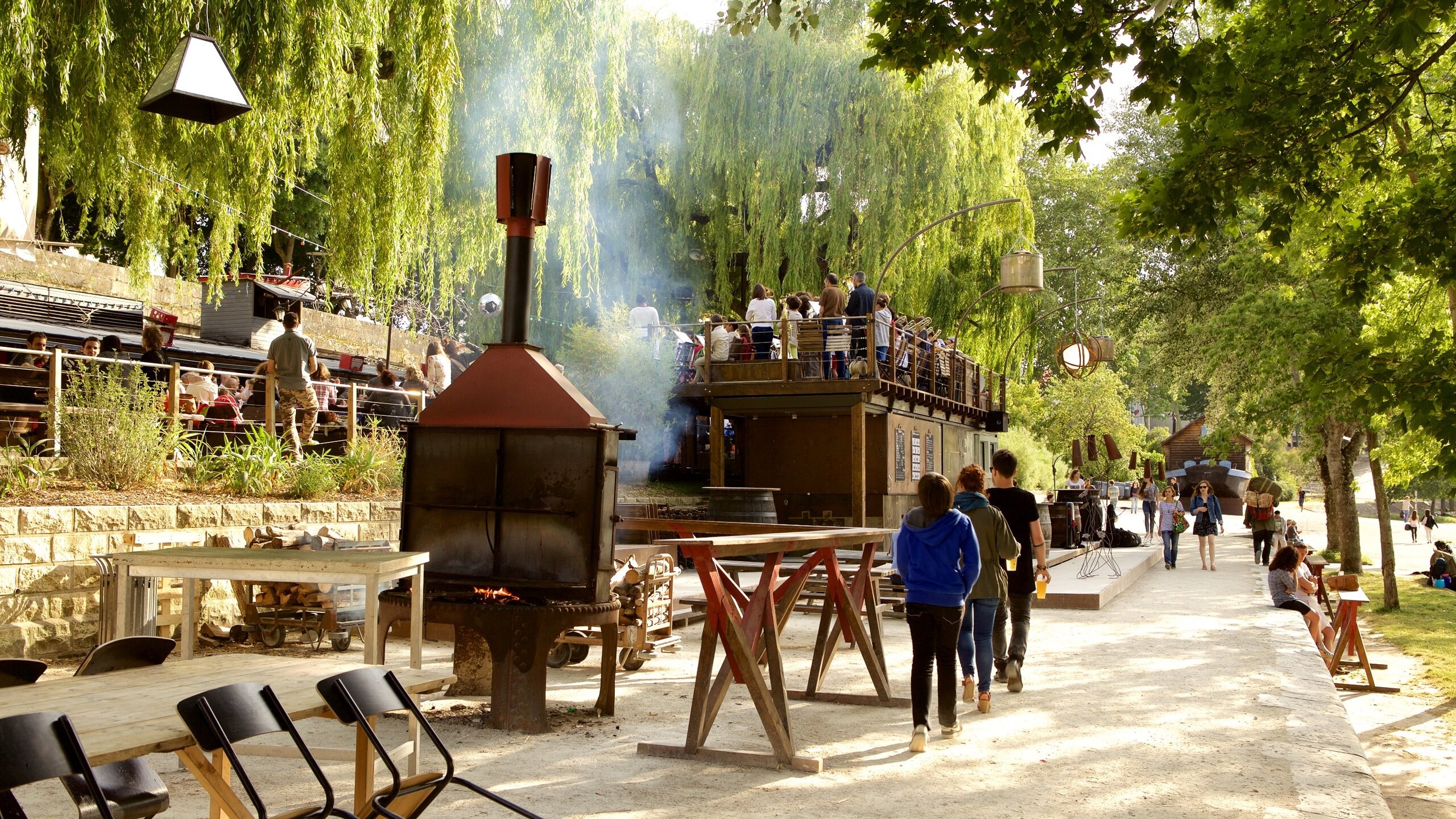 Tours showing dining out as well as a couple