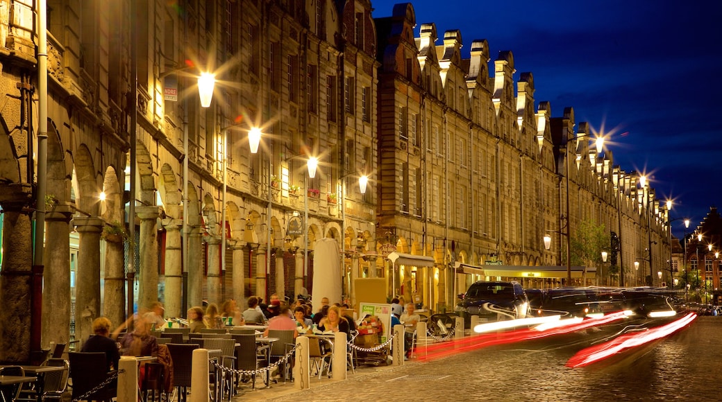 Grand Place showing night scenes, dining out and nightlife