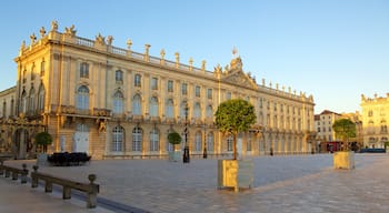 Nancy Hotel de Ville showing a square or plaza, heritage elements and heritage architecture