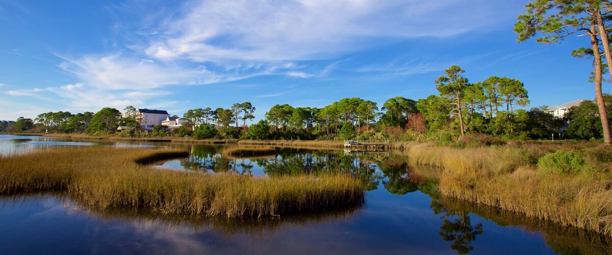 Upper Grand Lagoon which includes a lake or waterhole and tranquil scenes