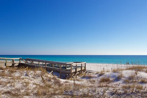 Henderson Beach State Park welches beinhaltet ruhige Szenerie und Sandstrand