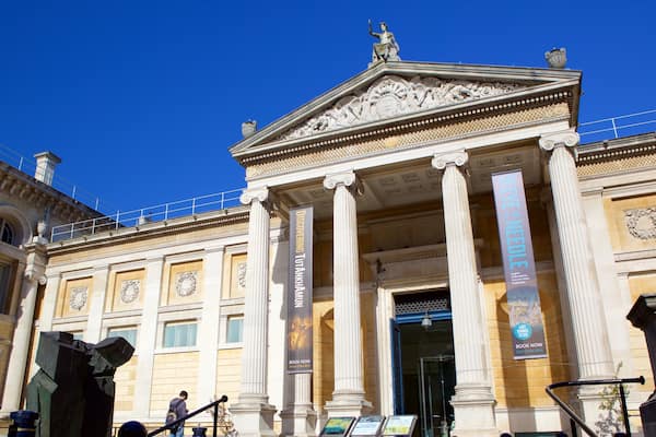 Ashmolean Museum montrant patrimoine historique et patrimoine architectural