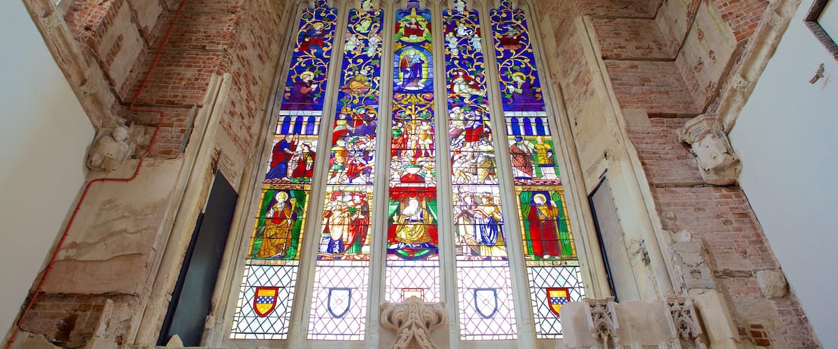 Highcliffe Castle featuring art and a castle