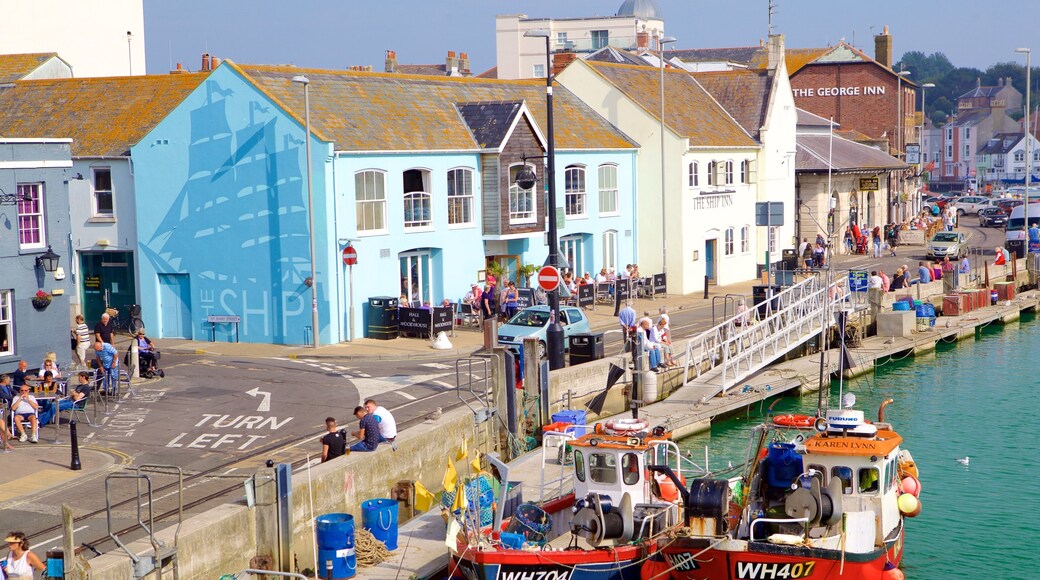 Weymouth showing a bay or harbour