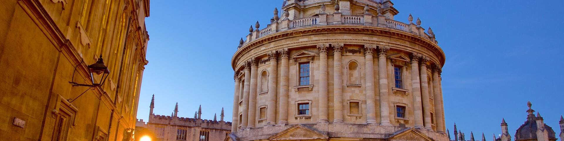 Radcliffe Camera welches beinhaltet Geschichtliches und historische Architektur