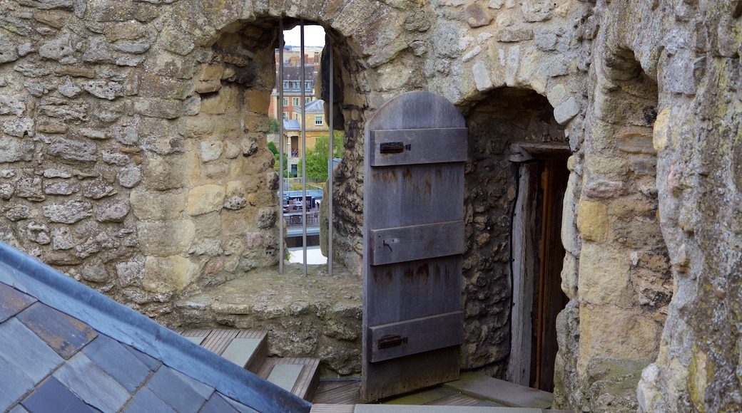 Attraction Oxford Castle Unlocked montrant château et patrimoine historique