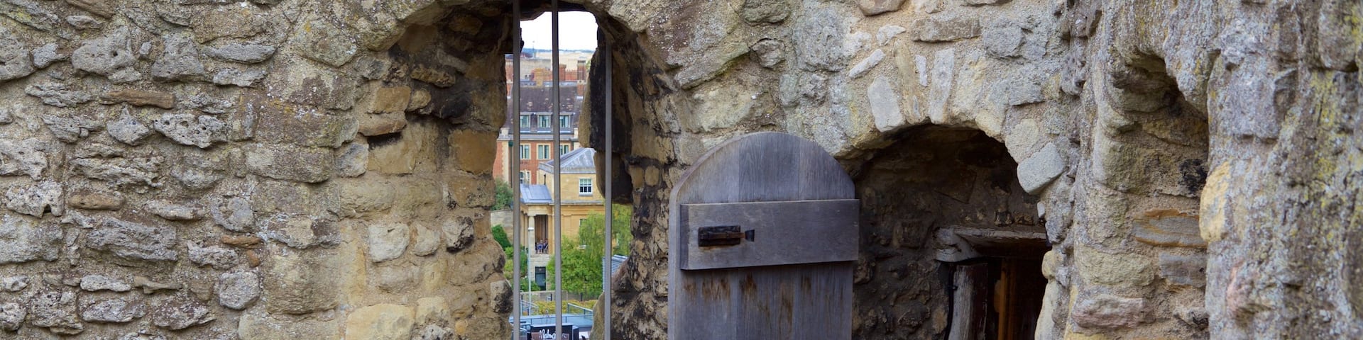 Oxford Castle Unlocked showing heritage elements and chateau or palace
