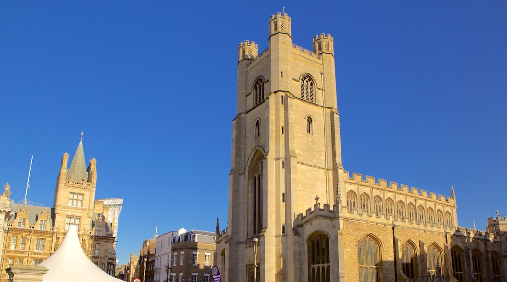 Church of St Mary the Great mostrando una iglesia o catedral, elementos patrimoniales y arquitectura patrimonial