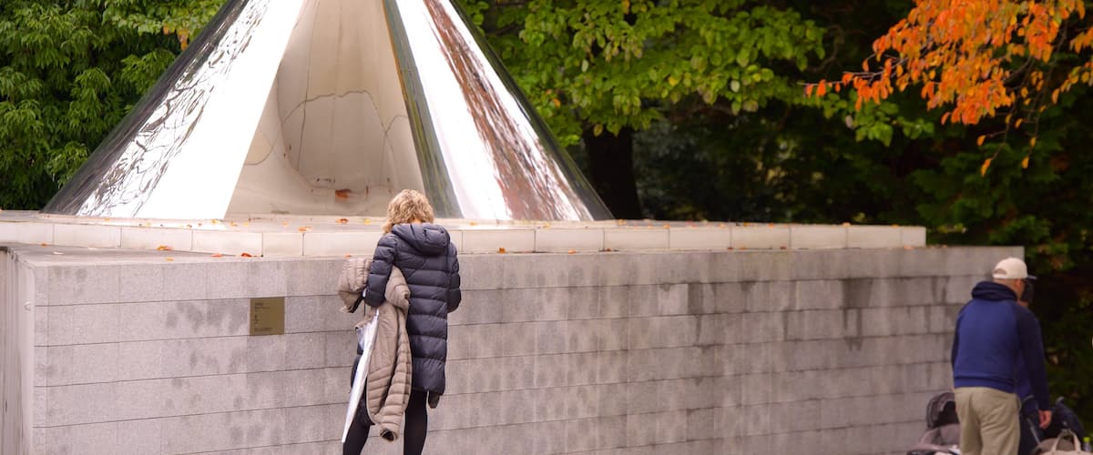 Hakone Open Air Museum which includes a statue or sculpture and a monument as well as an individual femail