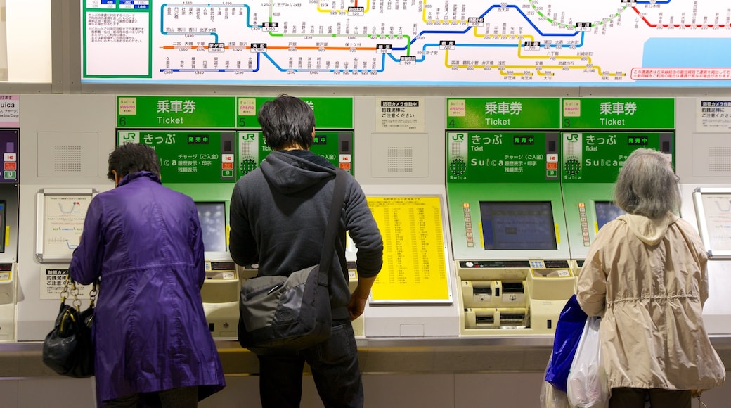 Funabashi cosi come un piccolo gruppo di persone