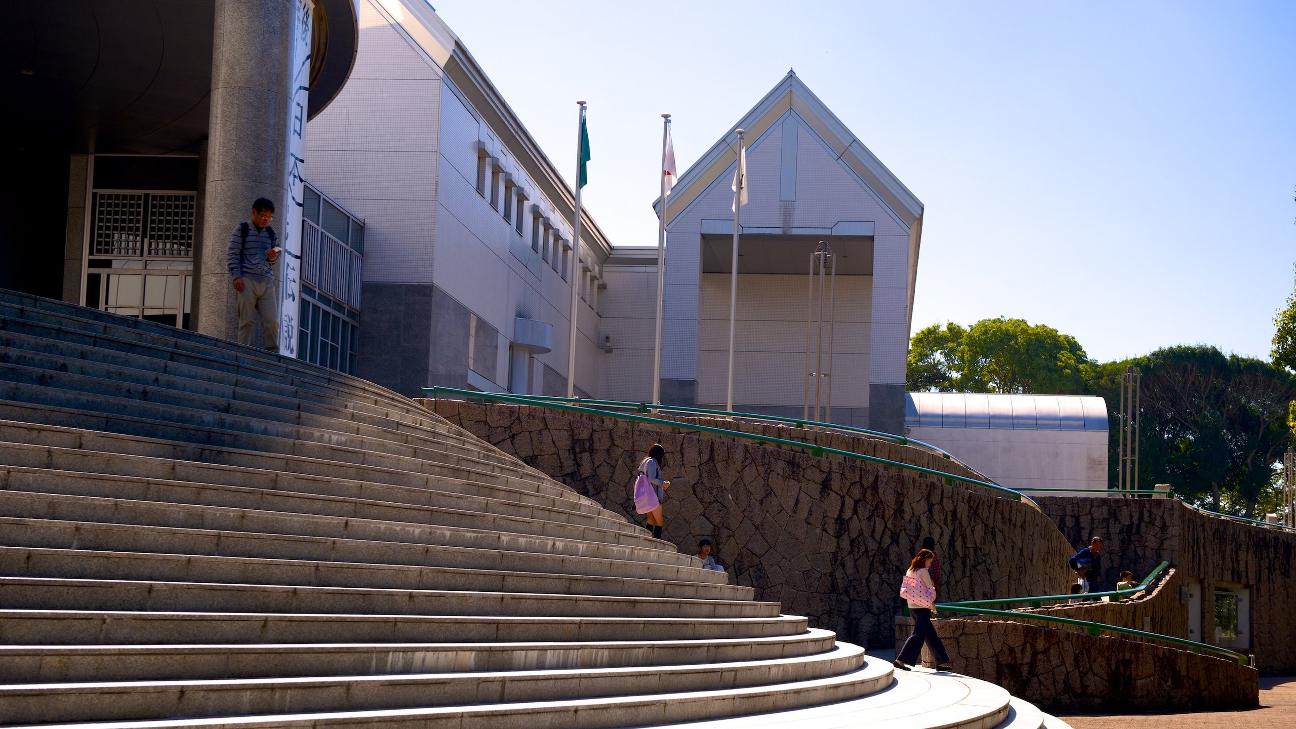 広島市現代美術館 南区 エクスペディア