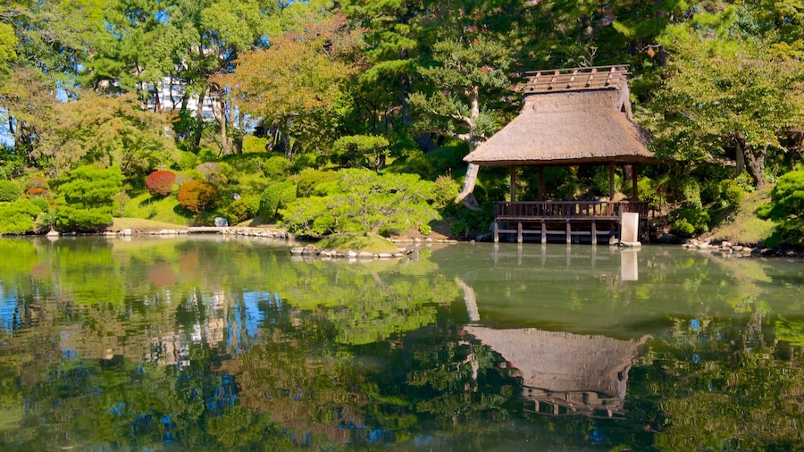 Shukkeien caracterizando um lago ou charco