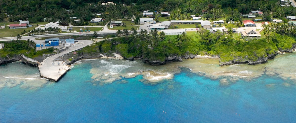 Niue que incluye costa rocosa
