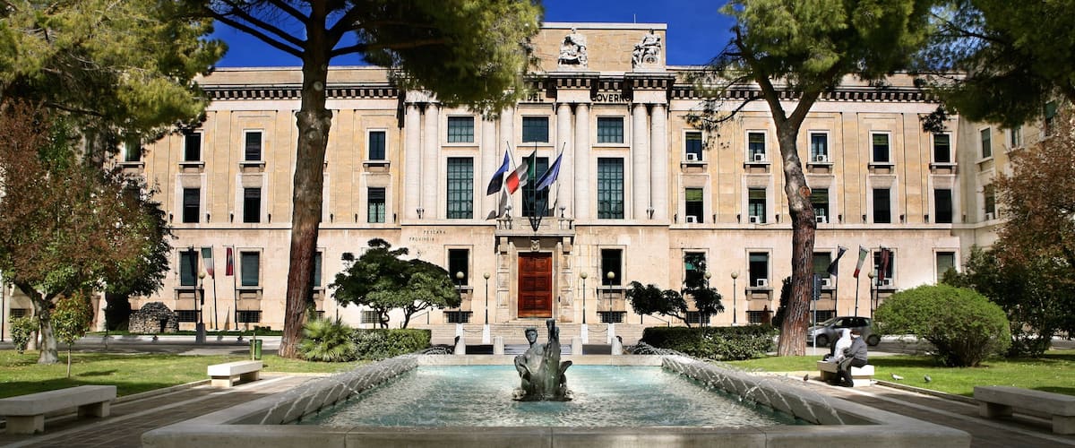 Pescara which includes a fountain and heritage elements