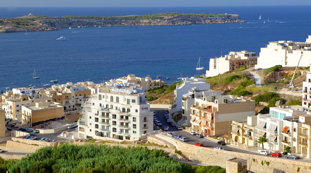 Malta que incluye vistas generales de la costa, vistas de paisajes y una ciudad costera