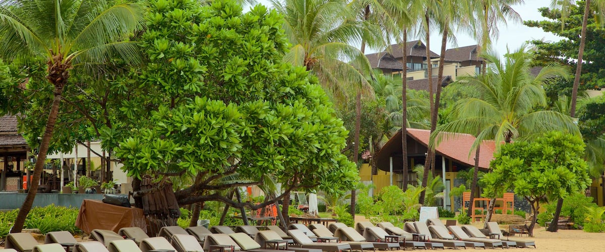 Silver Beach showing general coastal views and a luxury hotel or resort