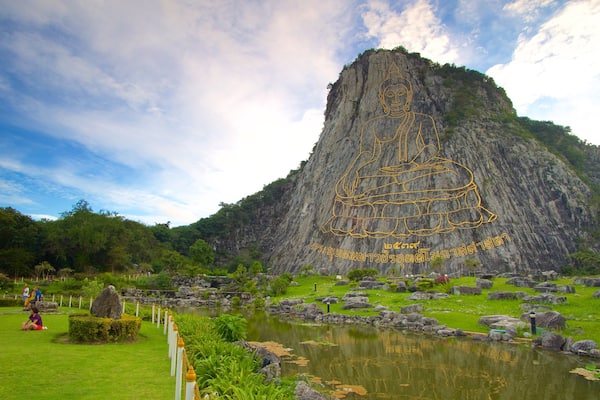 Buddha-Berg das einen Berge und religiöse Aspekte