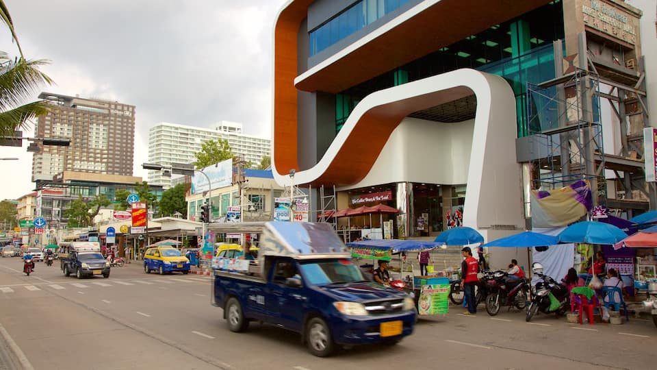 Pattaya Beach Road das einen Straßenszenen