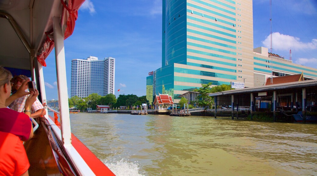 Bangkok welches beinhaltet Stadt und Fluss oder Bach