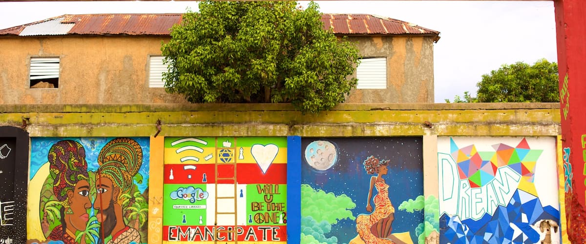 Kingston featuring outdoor art