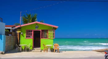 West End Negril toont algemene kustgezichten en een huis