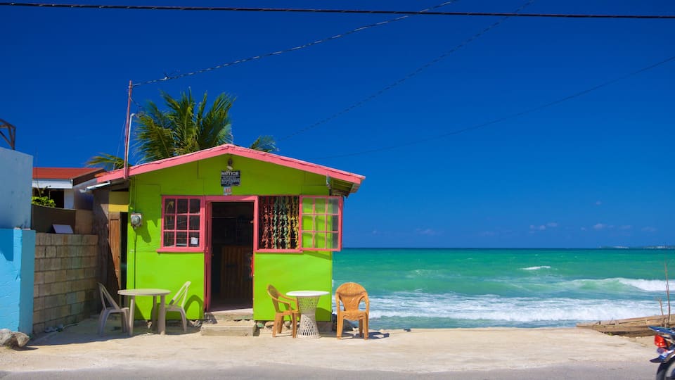 West End Negril toont algemene kustgezichten en een huis
