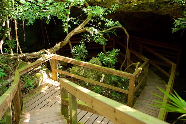 Burial Mount Cave das einen Höhlen