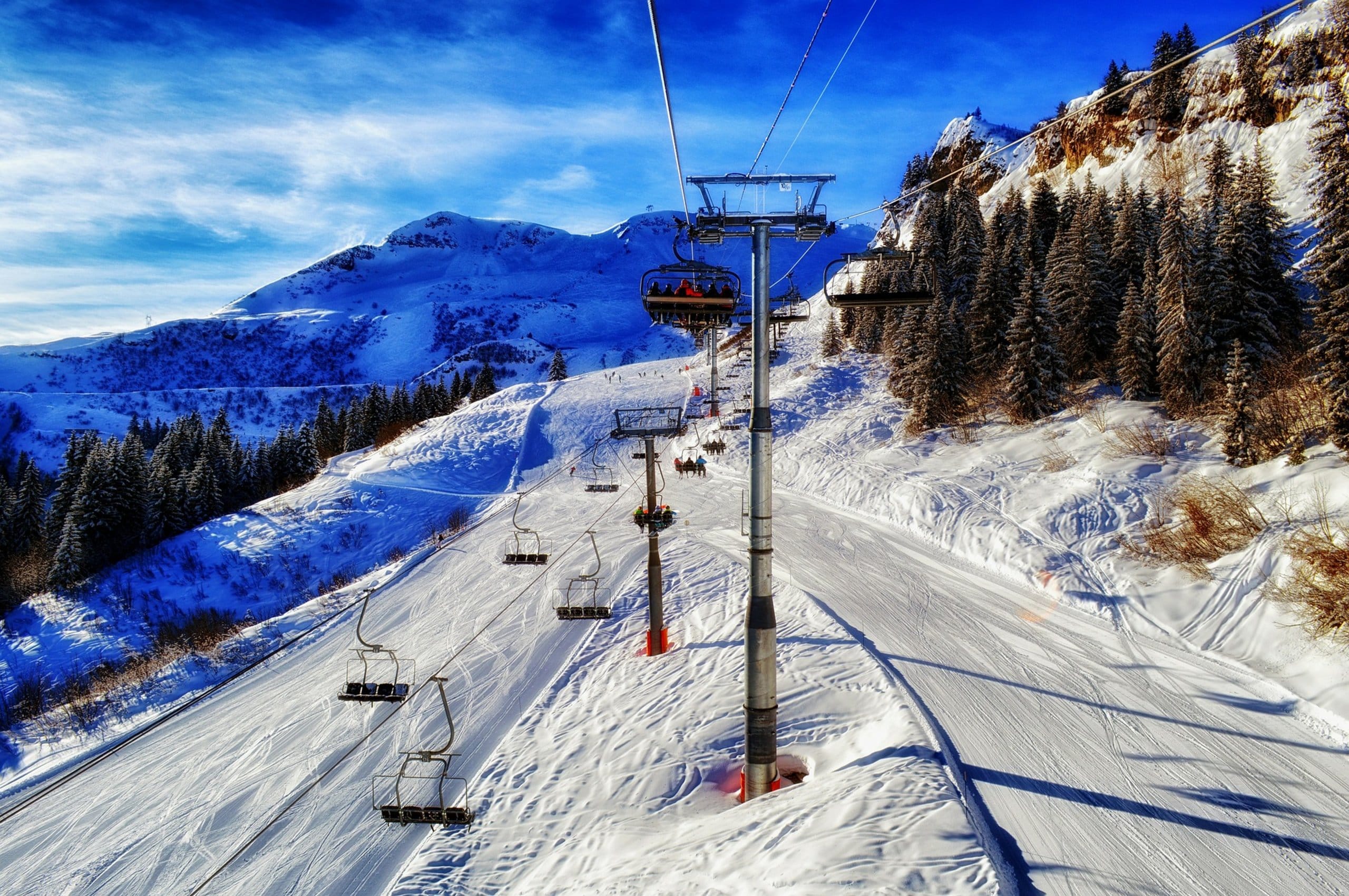 On Peut Prendre Le Téléski Aux Deux Alpes 5 stations de ski pour les familles dans les Alpes | Explore par Expedia