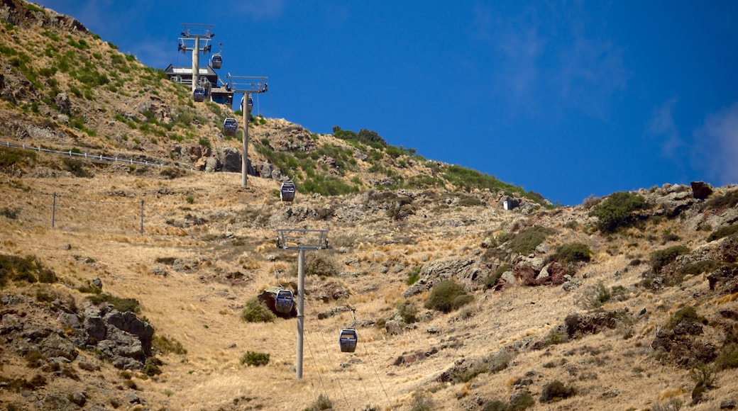 Teleférico de Christchurch mostrando montañas y una góndola