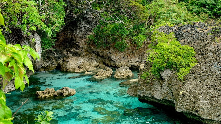 Lifou qui includes récifs colorés