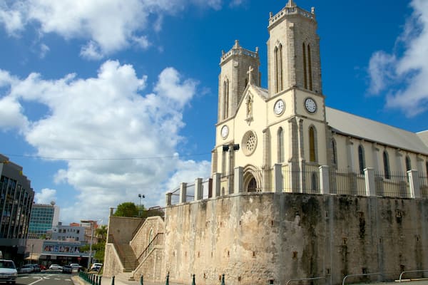 Cathédrale de Nouméa montrant patrimoine historique