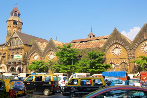 Bombay / Mumbai qui includes patrimoine historique et scĂšnes de rue