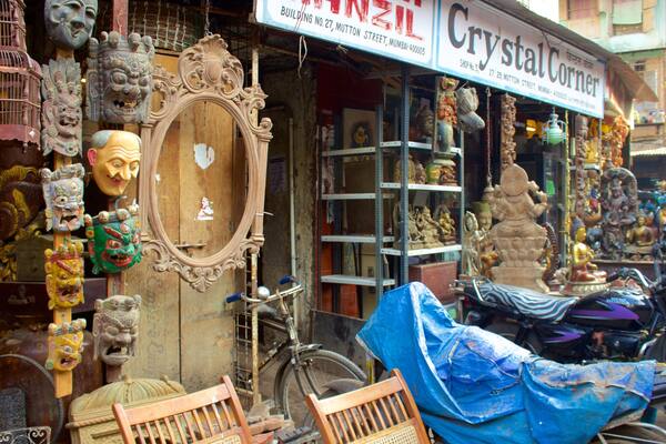 Chor Bazaar mit einem Märkte und Einkaufen