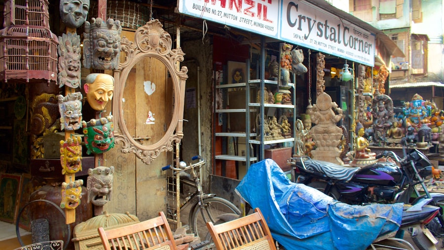 Chor Bazaar featuring shopping and markets